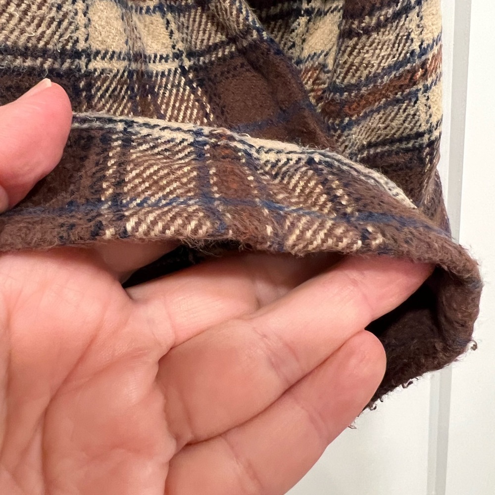 Mini Man, thick flannel shirt - Picture 9 of 12